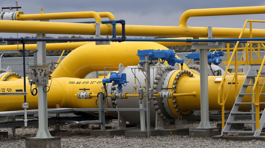 Румъния черпи газ от Черно море, докато ние се чудим откъде да го внасяме