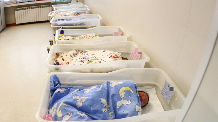 По-малко бебета заради пандемията, но страхът у двойките намалява