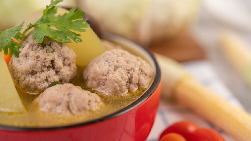 Рецепта от тефтера на баба: Супа топчета