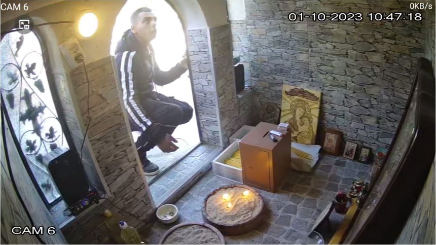 Мъже разбиха касата за свещи в храм в Рупите, виждали ли сте ги?