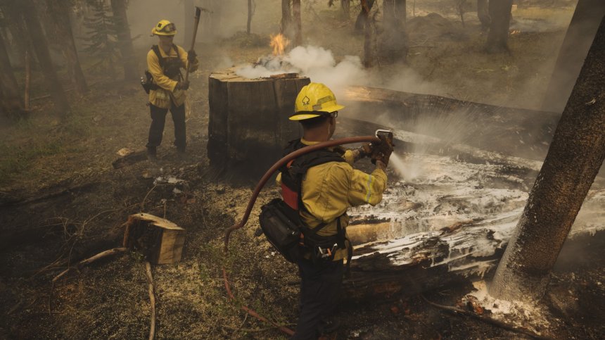 Критични метеорологични проблеми предизвикват страховити пожари в САЩ
