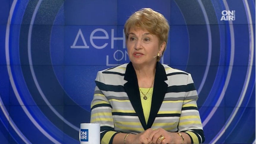Меглена Плугчиева: Забавянето на новите посланици в чужбина ни носи имиджови вреди