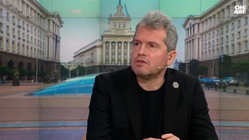 Тошко Йорданов: Да приемем, че са тежки идиоти и не разбират от икономика