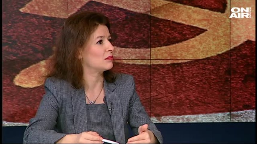 Програмата по история се поляризира