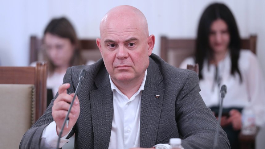 СРС спря делото на Гешев срещу Атанас Славов за клевета