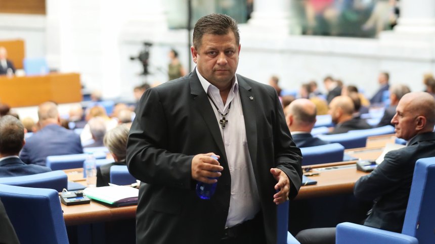 ПГ на "Величие" се разпадна след напускането на шестима депутати