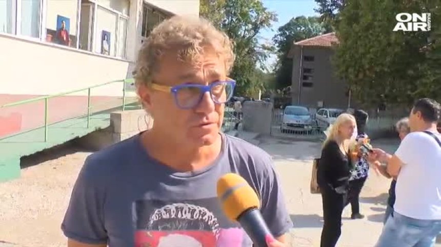 Нова инициатива насърчава грамотността - известни актьори четат на деца