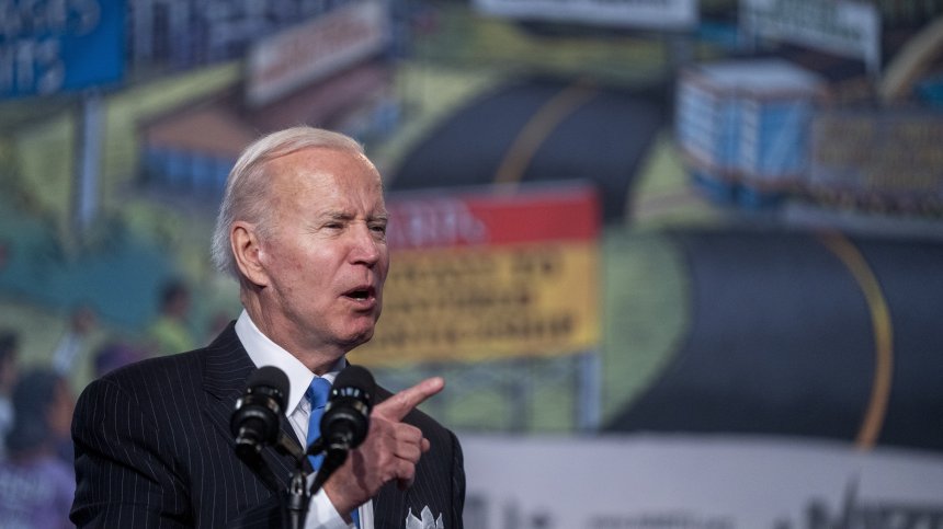 Байдън: Атаката срещу цивилни в Краматорск е поредното ужасяващо злодеяние на Русия