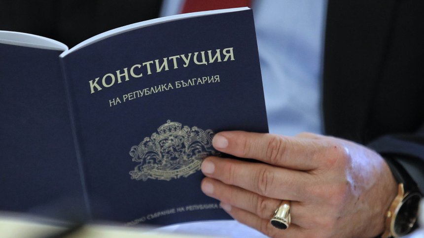 ВСС, мандатността на кметовете и служебното правителство разделиха ГЕРБ-СДС и ПП-ДБ