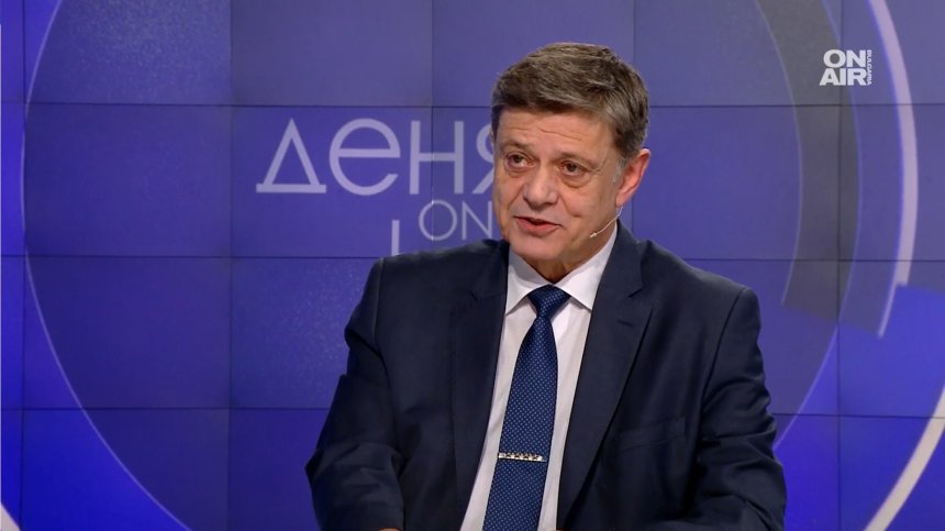 Константин Попов: Сигурно е, че има българско оръжие в Украйна, съдбата ѝ ще се реши на фронта