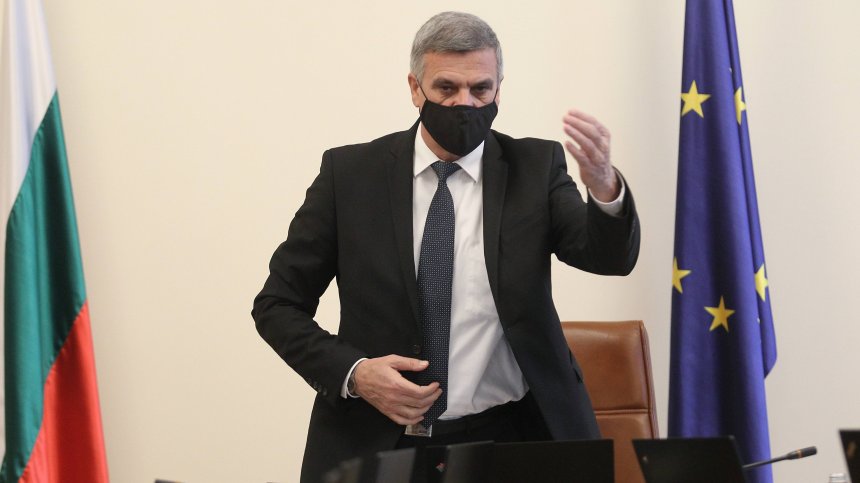Янев: Дълг на обществото е да приобщи младите към примера на будителите