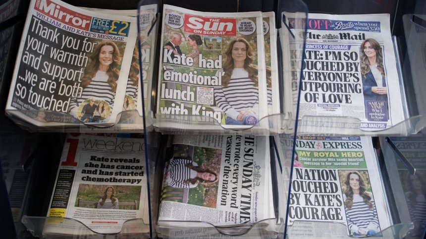 Приятелите на Кейт Мидълтън били шокирани от диагнозата ѝ