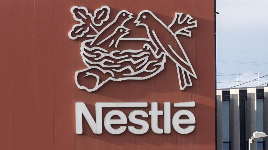 Nestle изтегля храни от България и други държави заради наличие на токсин