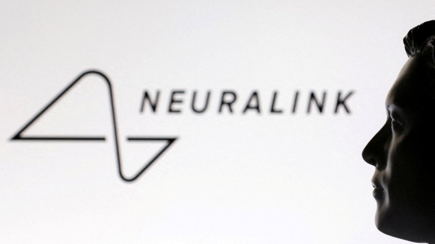 Чиповете на Neuralink: Ще мислим ли, или ще мислят за нас?