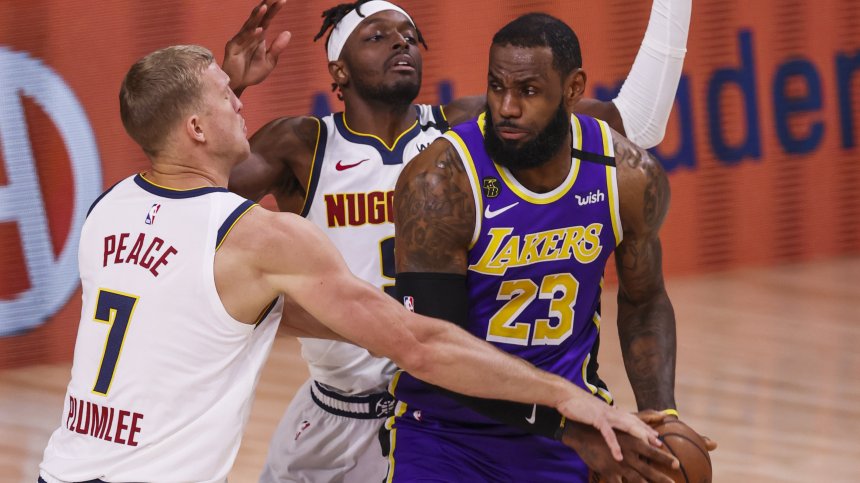 "Лос Анджелис Лейкърс" се класира за първи път от 10 г. на финала в НБА