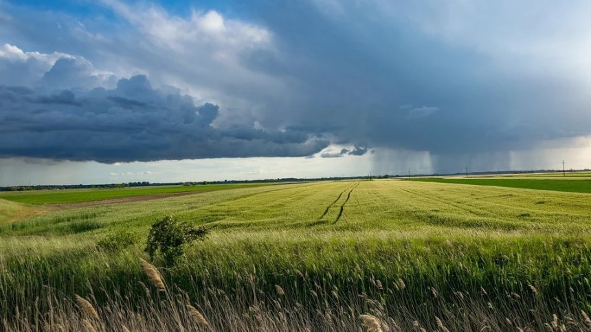 Дъждове и в събота, максимални температури до 29 градуса