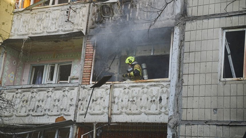 Русия и Украйна си размениха удари със стотици дронове през нощта
