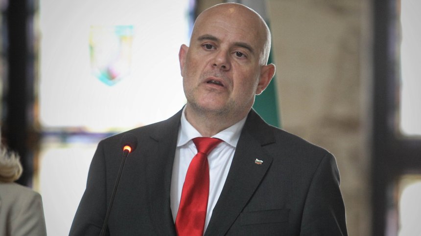 Кой иска да свали Иван Гешев? Ето го заговорническия запис