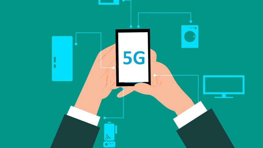 Фалшивите новини за 5G може да "спънат" възстановяването от коронакризата