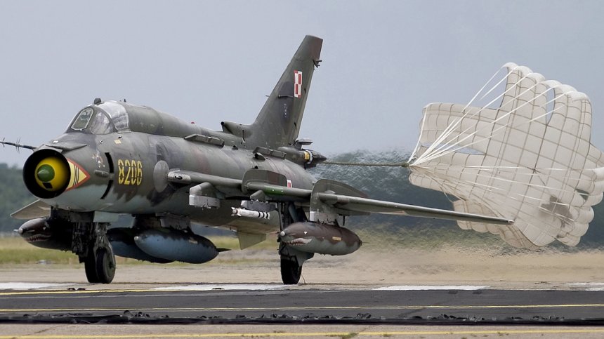 30г. от първия полет на Су-22М4