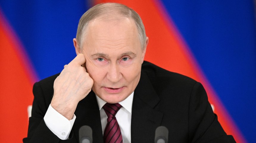 Всички искат спиране на огъня и мирни преговори. А Путин?