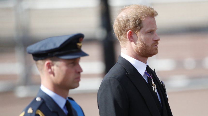 Разкриха кога ще излязат дългоочакваните мемоари на принц Хари