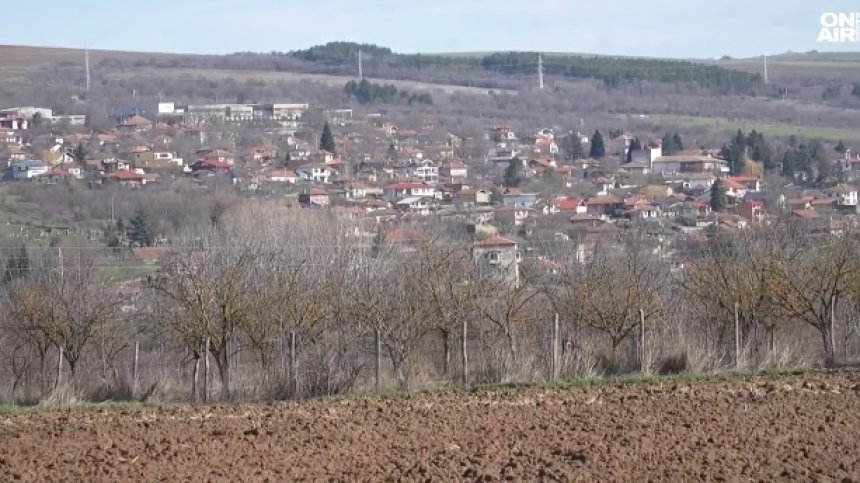 Леденик негодува срещу фотоволтаици в полето: "Предизвикват пожари, не остава природа"