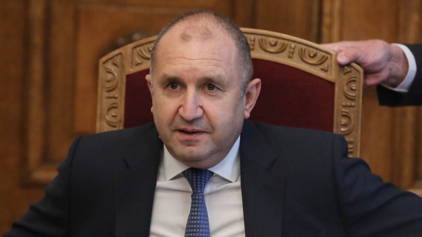 "Демократична България" на консултации при Радев преди връчването на първия мандат