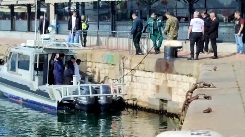 Изчезнали моряци и неизвестни дронове: Всичко за ударените кораби в Черно море (ВИДЕО)