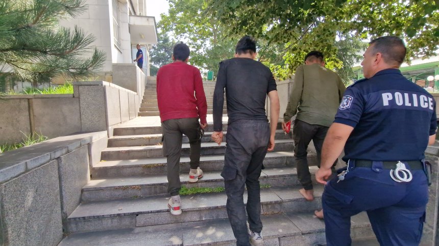 При спецакцията на МВР и прокуратурата: Над 300 задържани мигранти, колко са присъдите?