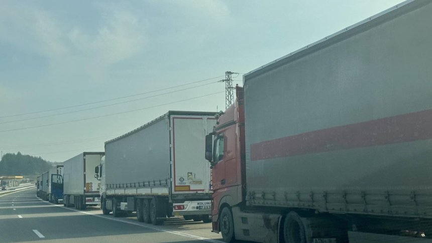 На "Капитан Андреево" се работи на пълен капацитет заради километричните опашки