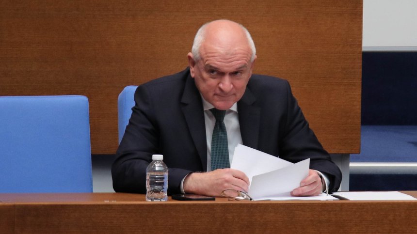 Главчев смени още трима зам.-министри