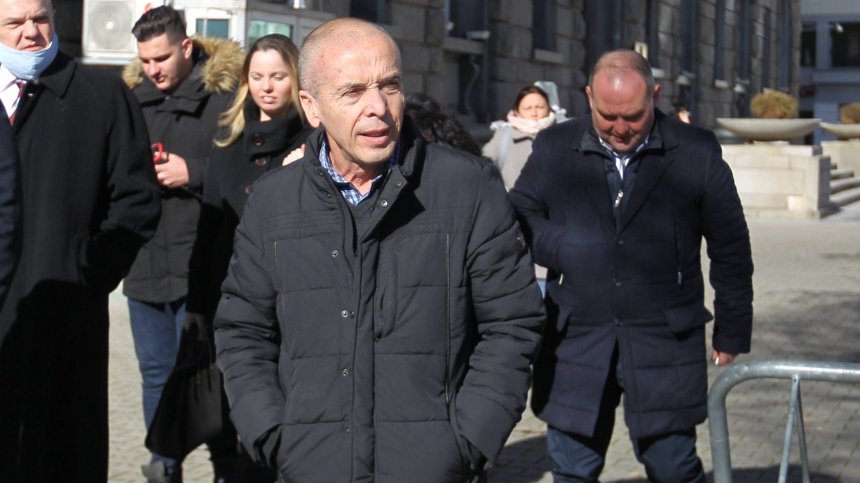 Прокуратурата се зае с доц. Мангъров след думите му за починалите ваксинирани