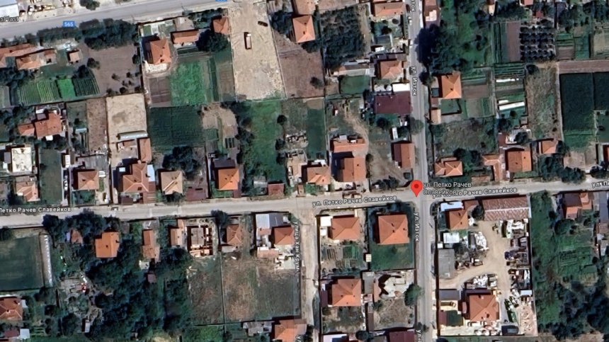 1200 души се водят на един адрес в Стамболийски и властите не правят нищо