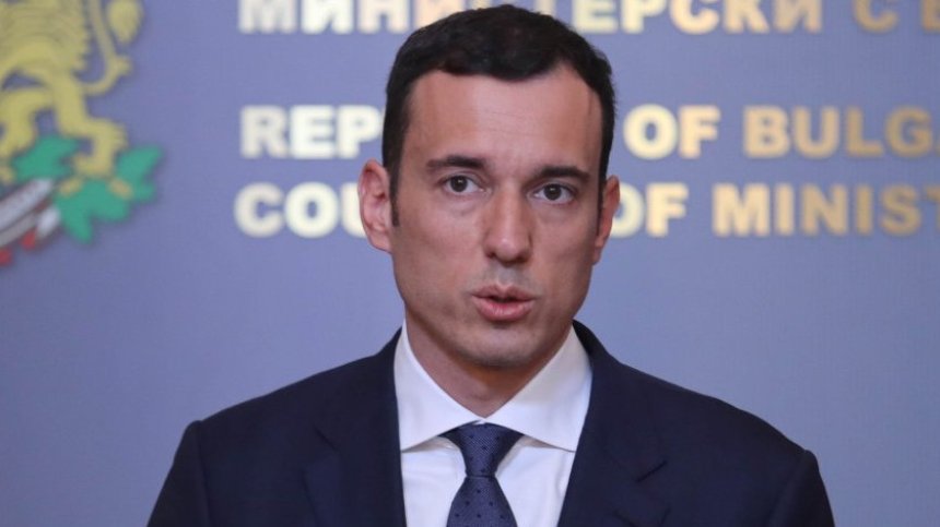 Терзиев: Няма как да празнуваме, докато съгражданите ни се борят срещу политическия мрак