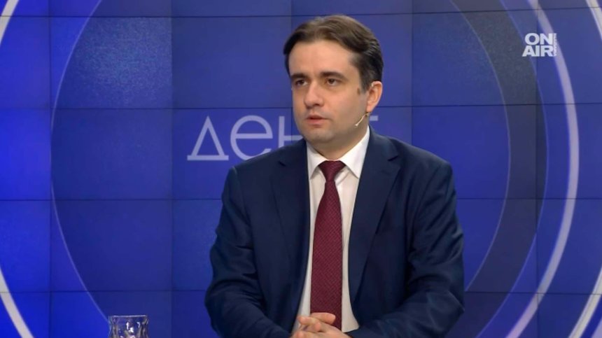 Божидар Божанов: Ще подкрепяме смислени политики, като Еврозоната