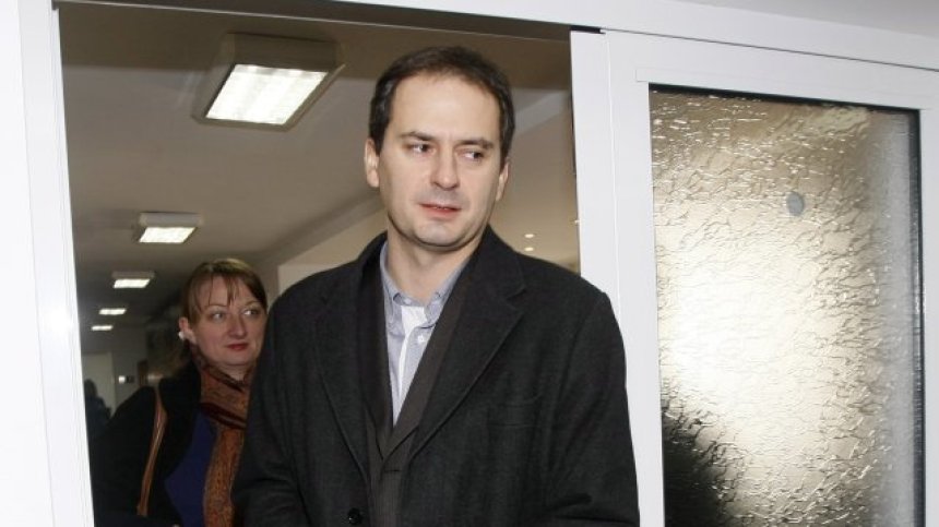 Грозев след думите на Митрофанова: Те ме "искат", за да ми кажат, че не ме "искат"?