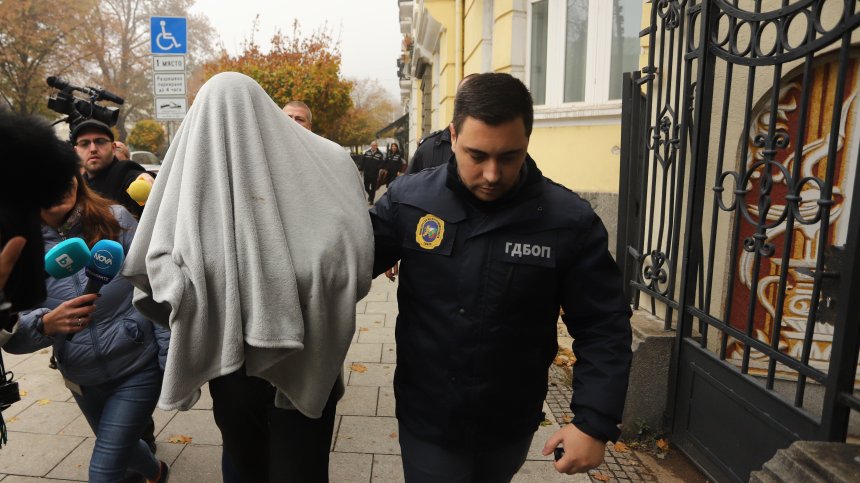 23-годишен студент е сред задържаните за порнографски материали с деца