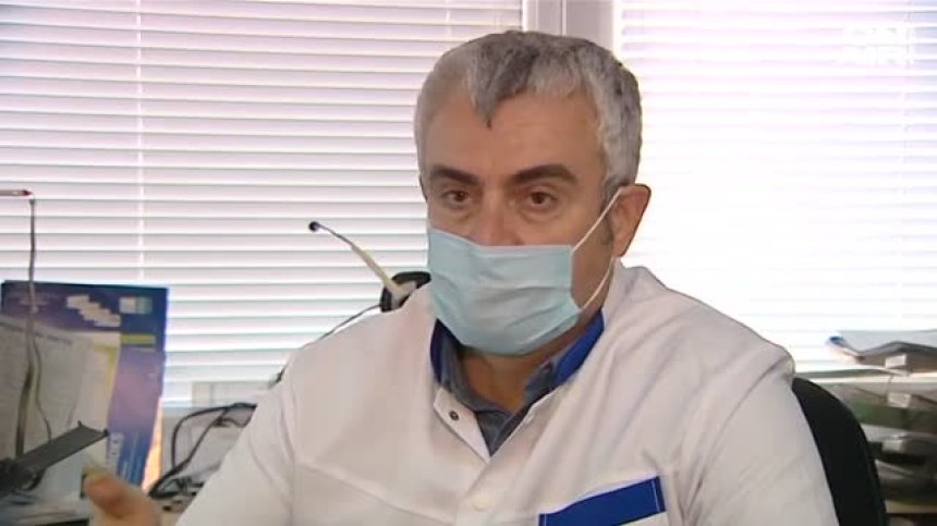 Хаос и напрежение: Лични лекари се впуснаха в надпревара за дози
