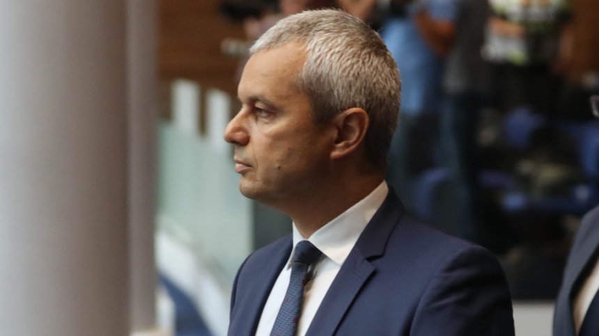 Костадинов: "Възраждане" няма да подкрепи Гюров на балотажа