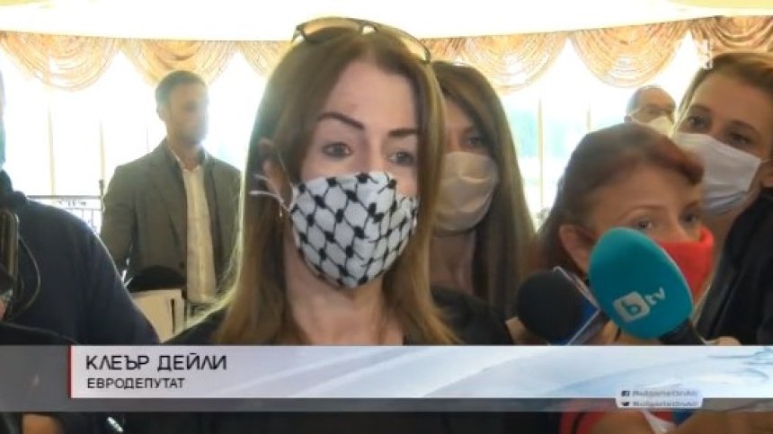 Ирландска евродепутатка предизвика голям скандал в Поморие