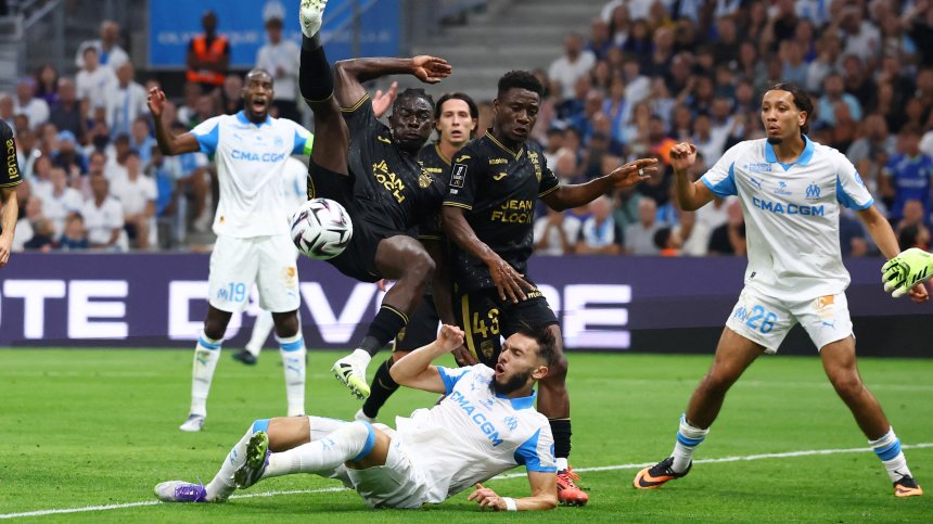 "Марсилия" грабна втора победа във Франция след успех над "Лориен"