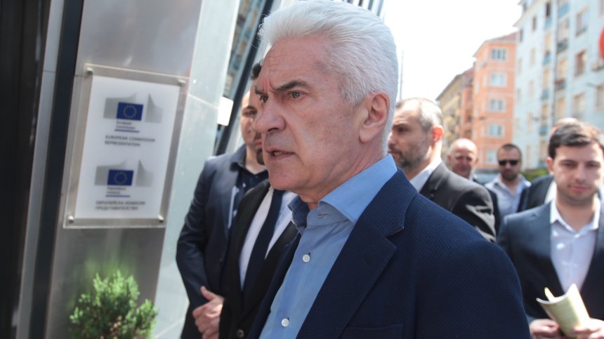 Сидеров намекна за заговор между ВМРО, НФСБ и Цветанов на местния вот