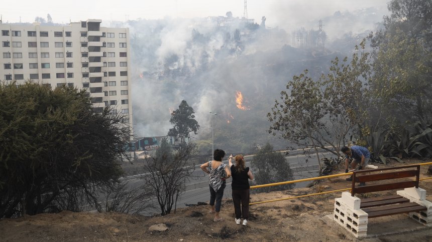 Горските пожари в Чили взеха 51 жертви, градовете са застрашени