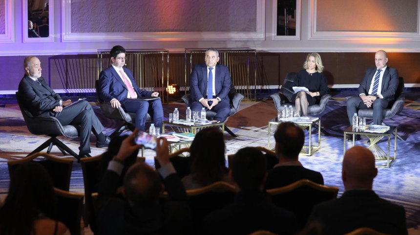 Експерти на форума "Финанси: уравнение и решения" за Еврозоната и защитата на банките