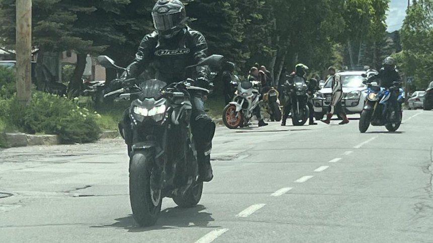  Мотористи и дрифтаджии тормозят столичани в малките часове по бул. "Каблешков"