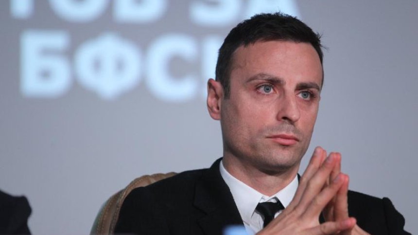 Екипът на Бербатов внесе документите за нов Конгрес на БФС