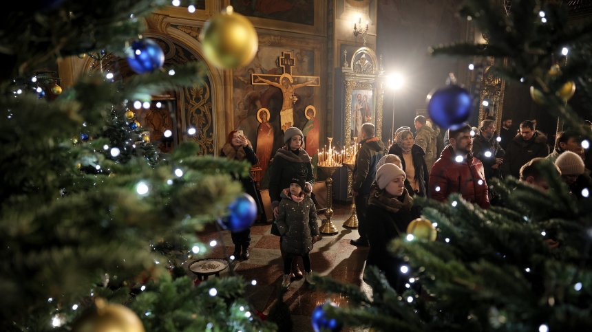 За първи път от 106 години Украйна посрещна Коледа на 25 декември