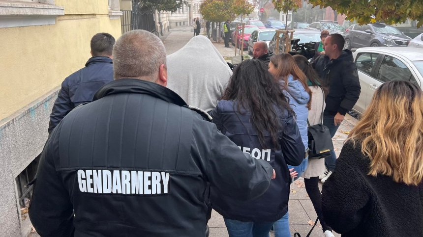 Арести след мащабна акция срещу детската порнография в страната