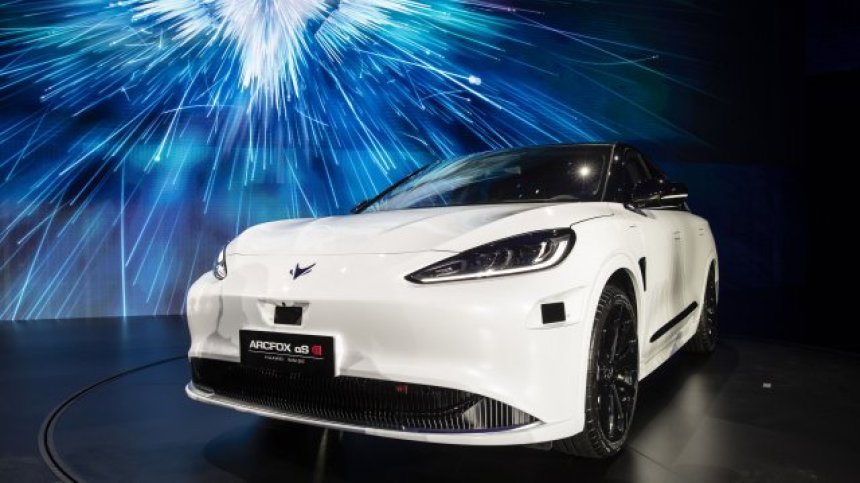 Коли на Tesla ще разчитат на камери за своя aвтопилот